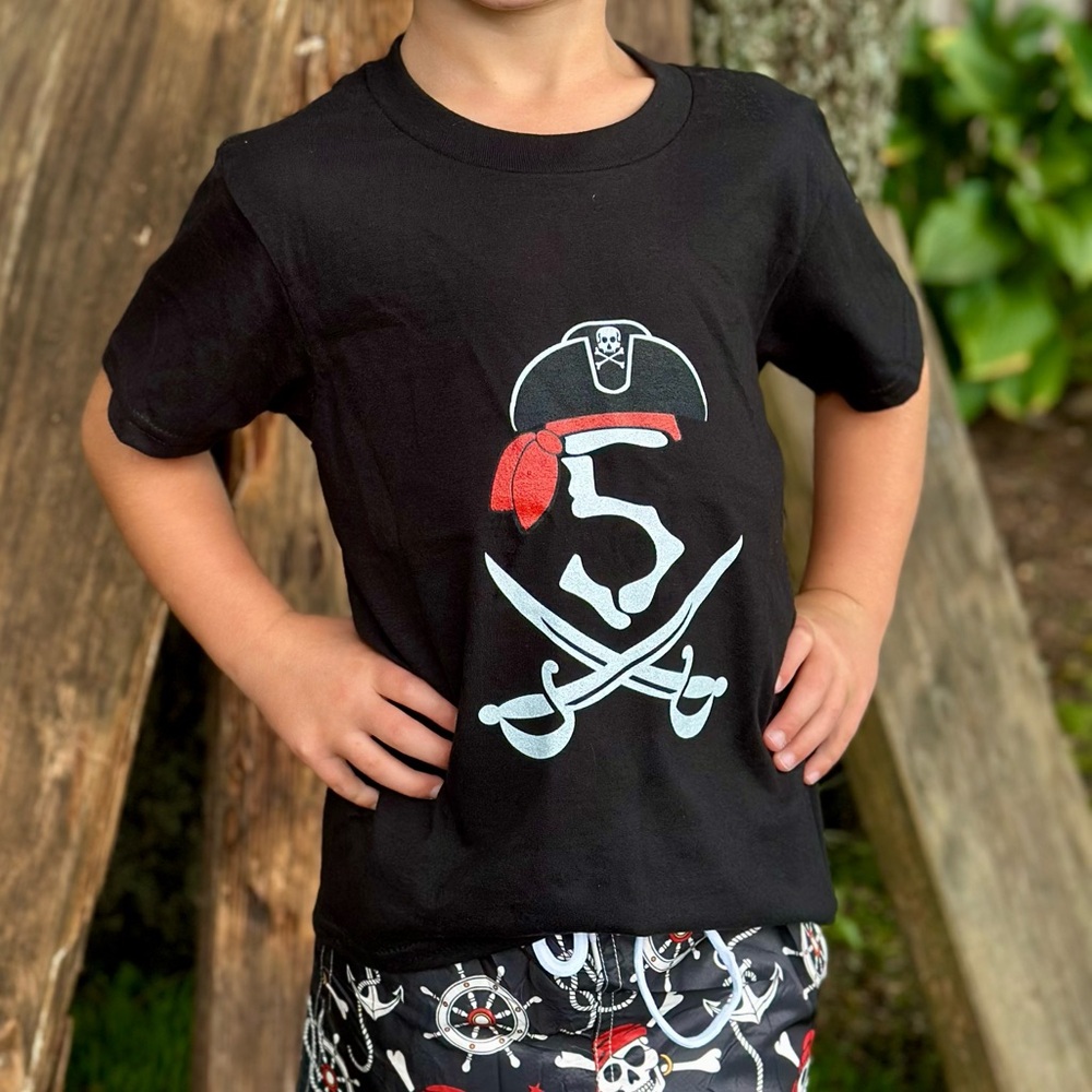 Black Pirate Kids T-Shirt 5th Birthday - Picture 4 of 4